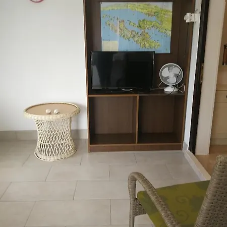 Apartment Vrsaljko Betina (Sibenik-Knin)